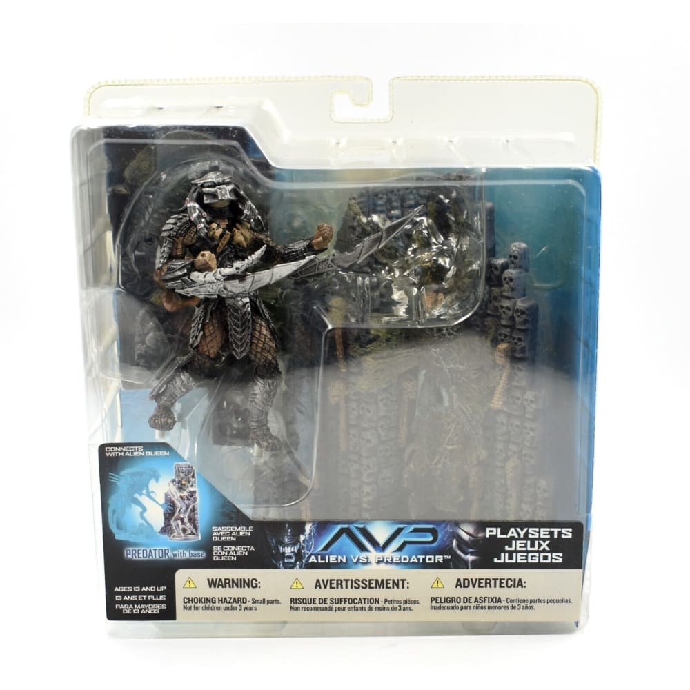 McFarlane Toys Alien vs Predator AVP - Predator with Base Action Figure Playset - Toys & Games:Action Figures & Accessories:Action Figures