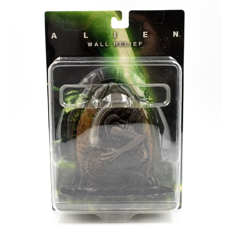 SOTA Toys - Alien Xenomorph Figure Wall Relief - Toys & Games:Action Figures & Accessories:Action Figures