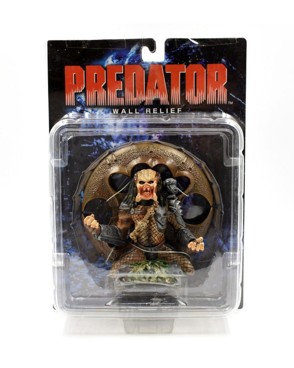 SOTA Toys - Predator Unmasked Figure Wall Relief - Toys & Games:Action Figures & Accessories:Action Figures