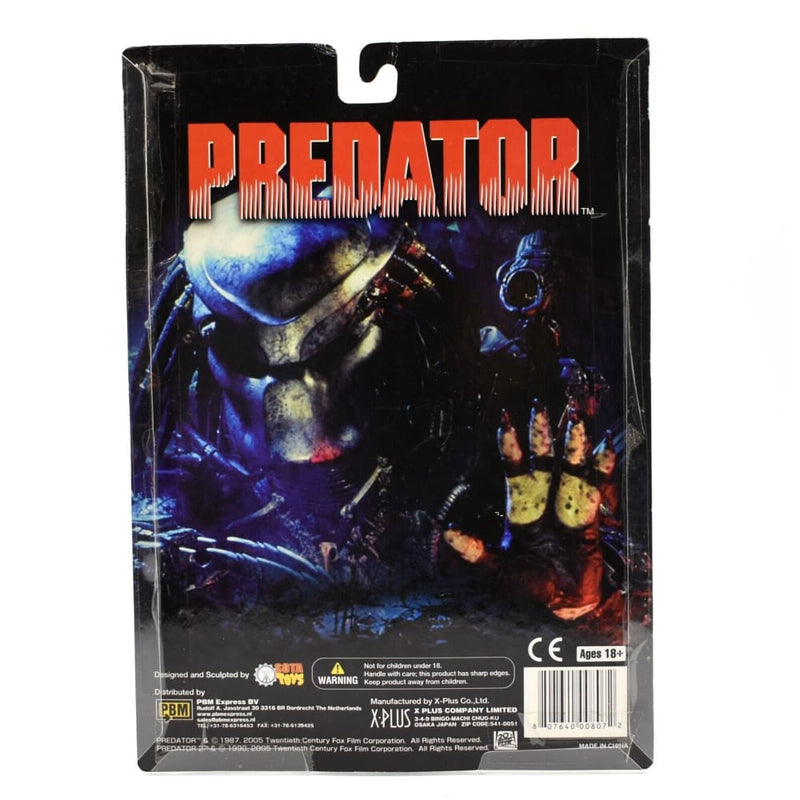 SOTA Toys - Predator Unmasked Figure Wall Relief - Toys & Games:Action Figures & Accessories:Action Figures